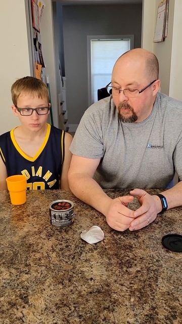 👻 Ghost Pepper 🌶 Almonds #reaction #food #ghostpepper #yummy #spicy смотреть онлайн