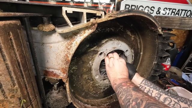 How to fit a new engine on a weibang lawnmower смотреть онлайн