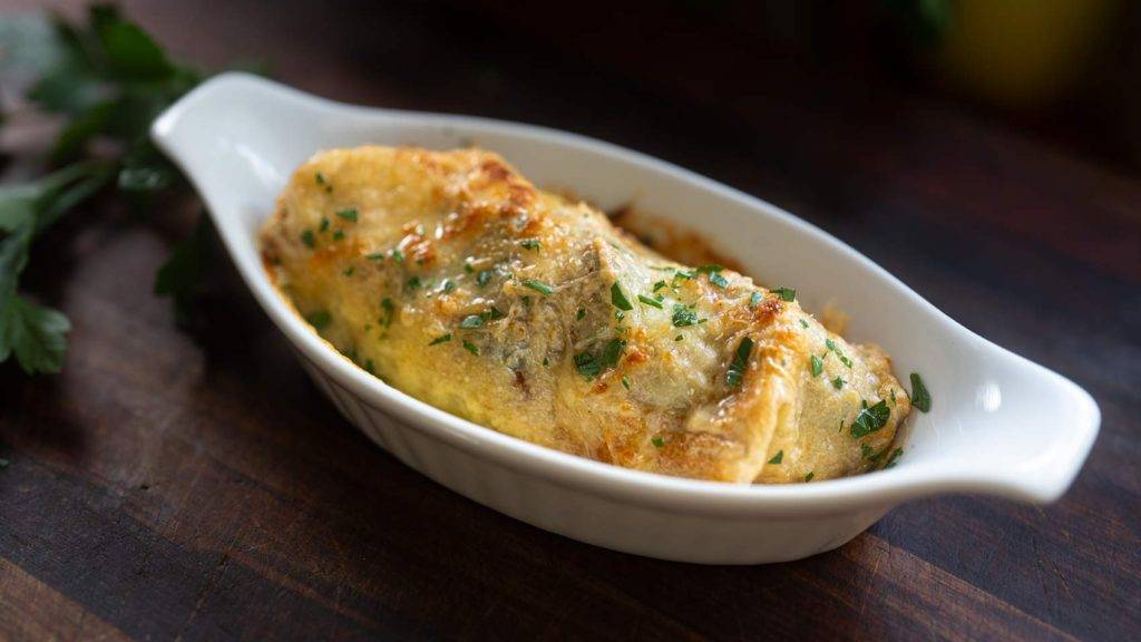 Запеченные блинчики с курицей и грибами смотреть онлайн