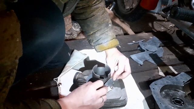 как я вырезаю прокладки из поронита на технику смотреть онлайн