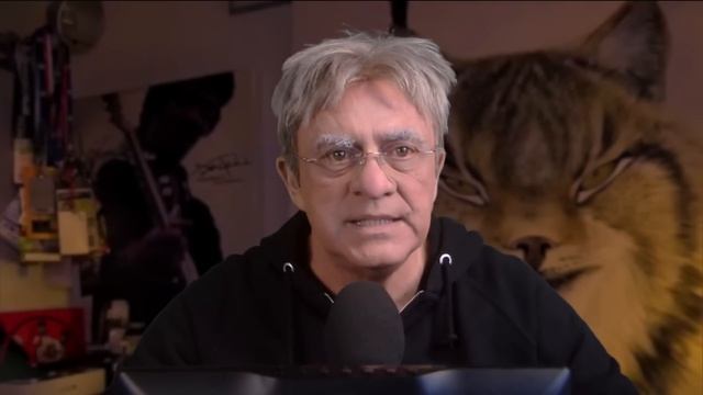 Crozza imita Red Ronnie: 3 giorni di buio, grafene, UFO, Alieni, Gesù - Fratelli di Crozza 1.4.22 смотреть онлайн