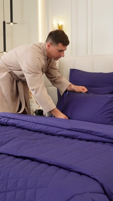 Ленивые потягушки, утренний кофе в постели, чтение свежих новостей! смотреть онлайн