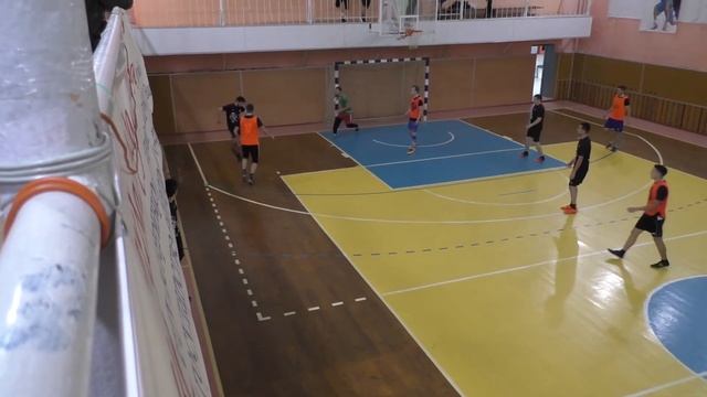 Плохая Компания [ 5 : 8 ] Титан смотреть онлайн