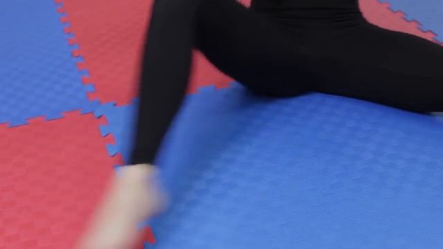 Как сесть на ШПАГАТ смотреть онлайн