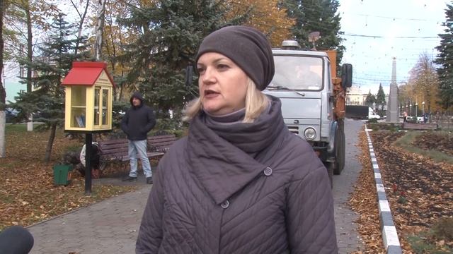 В Губкине обновляют лавочки в общественных местах смотреть онлайн