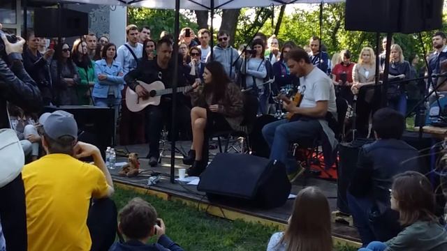 "Тримай" Христина Соловій, День вуличної музики 2016, Київ смотреть онлайн