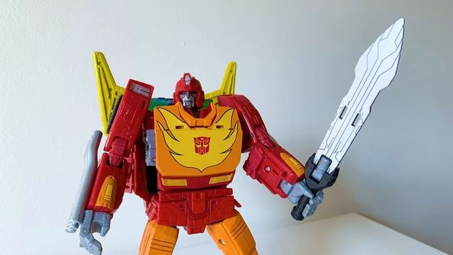 Transfomers Kingdom Commander Class RODIMUS PRIME Review - Rogue Winters смотреть онлайн