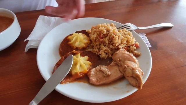 Чем кормят в PHOENIX SUN HOTEL. смотреть онлайн