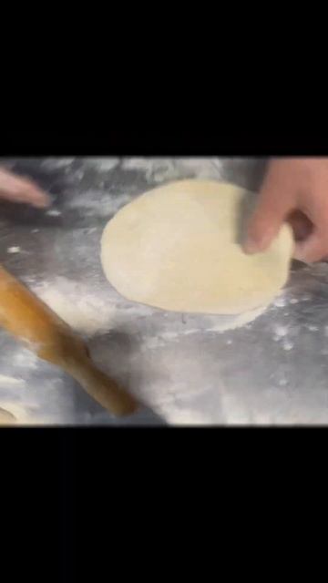 Домашный хачапури, как приготовить!#повар #москва #грузия #хачапури #вкуснаяеда смотреть онлайн