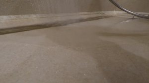 Не уходит вода, засор щелевого трапа душевого поддона.