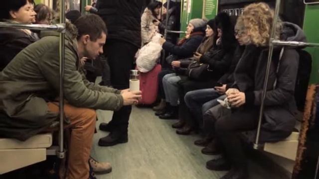 Танцуя повседневность: метро смотреть онлайн