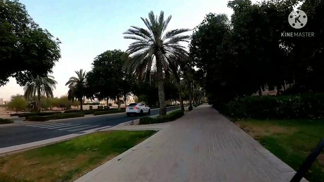 Holiday bike ride to Batuta mall 1-2. смотреть онлайн