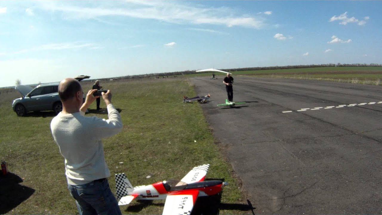 Делим взлётку с дельтапланеристами смотреть онлайн