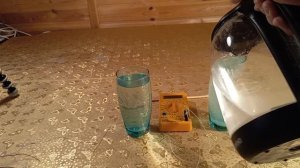 Растворяем поваренную соль (иллюстрация к статье)