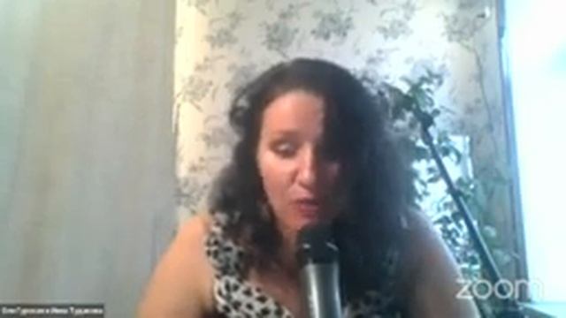 Оля Гурская "Поле" (Федерико Г. Лорка. Перевод Михаил Кудинов) смотреть онлайн