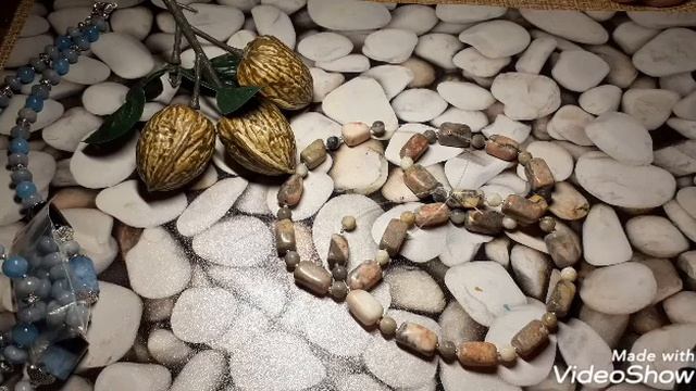 Доделка колье из тонированного агата и бус из яшмы смотреть онлайн