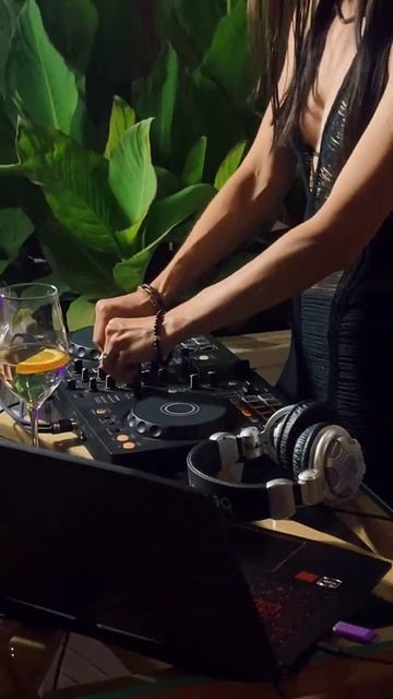 DJ Tasha Storm - Magical Progressive House Mix смотреть онлайн