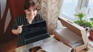 Отличный ноутбук приобрели. Старый НОУТБУК уж тормозит. Теперь в путешествия с новым ездить будем