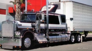 Мега Грузовики. ВНУТРИ АМЕРИКАНСКОГО СЛИПЕРА Peterbilt, Kenworth, Freightliner.