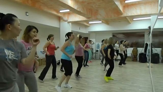 ZUMBA®fitness with Anna Afanasieva - Mambo Salsa ZIN 50 смотреть онлайн
