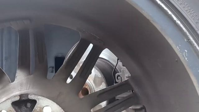 change oil /oil filter front pads/rear pads/install new brake pads sensor BMW e60/520d.. смотреть онлайн