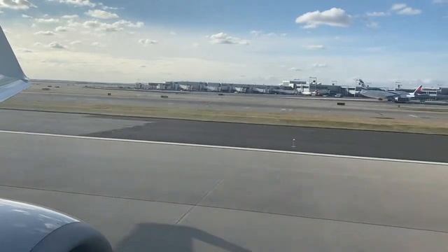 POWERFUL American Airlines 737-800 Takeoff From JFK