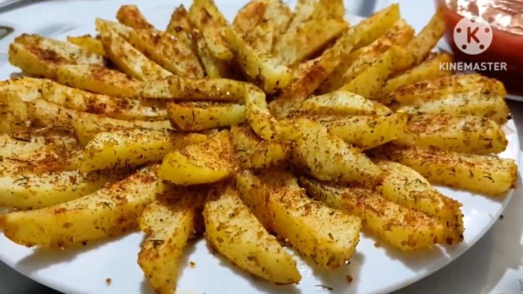 Картошка по-деревенски в духовке, Рецепт картошки с хрустящей корочкой смотреть онлайн