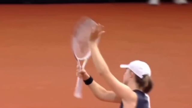 IGA SWIATEK VS ONS JABEUR FOR THE SEMIFINALS OF STUTTGART OPEN PORSCHE TENNIS GRAND PRIX смотреть онлайн