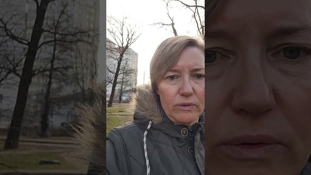 В Киеве нет нуждающихся.... и меня это радует #пальто #мусорки смотреть онлайн