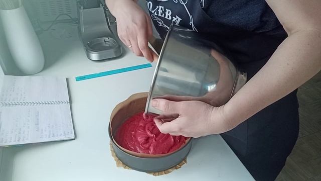 Пришли ножи и доски с ВБ)) Торт Красный бархат. смотреть онлайн