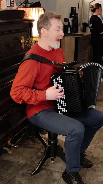 "Старый клён" из к/ф «Девчата» 1961 год смотреть онлайн