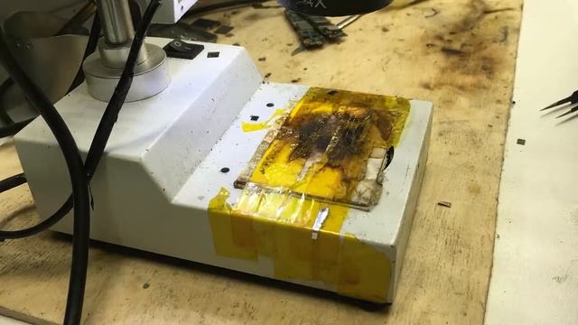 Тестирую новую бга пасту на доноре iPhone 5s - замена контроллера!! А он взял и ожил !!🙈🙈 смотреть онлайн