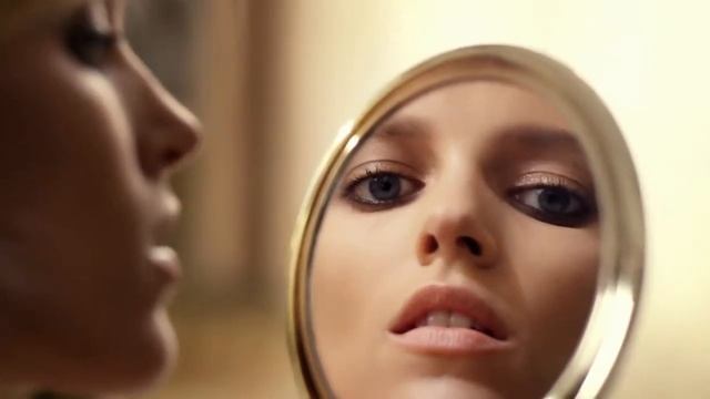 Salvatore Ferragamo - Signorina Eleganza смотреть онлайн