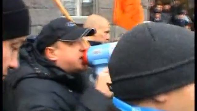 Специальный корреспондент ~ Оранжево-синий ноябрь