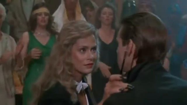 Once Bitten "Hands Off" Dance Scene смотреть онлайн