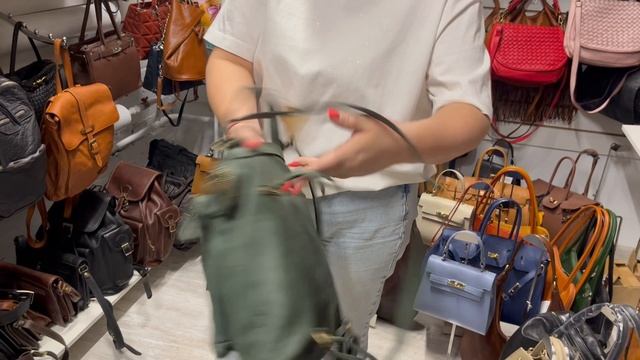 Итальянские кожаные сумки . смотреть онлайн