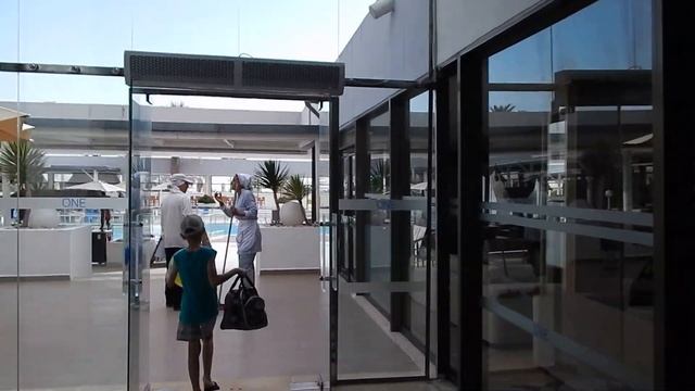 Тунис, Монастир 2017. Отель One Resort 4*. Иду к пляжу ч.1 смотреть онлайн