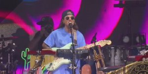 Ее называют 'группа из одного человека'. Сольный Концерт- Блюз - Соул - Регги Мультиинструменталист