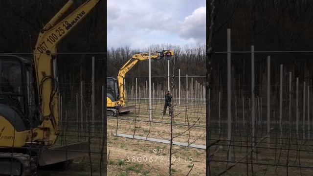 Установка бетонных столбцов вибромолотом в яблоневом саду смотреть онлайн