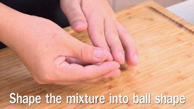 Thai Shortbread Cookies (Thai Dessert) – Kanom Kleeb Lum Duen ขนมกลีบลำดวน