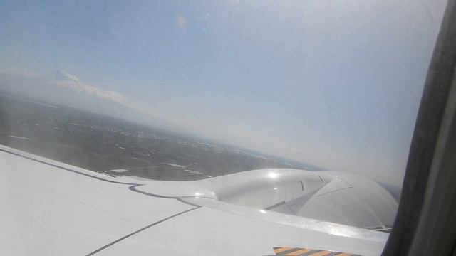 Взлет в Звартноц смотреть онлайн