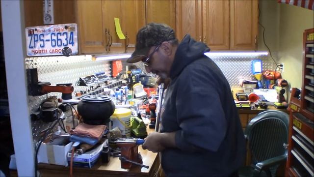 Video #4 Milwaukee M12 3/8 Stubby Impact Battery Torque Test CP2.0 v. XP3.0 v. XP6.0 Comparison смотреть онлайн