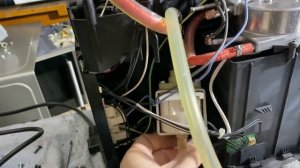 Не подает воду Кофемашина saeco xsmall 240