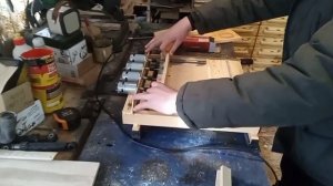 Сверлильный станок для пчелорамок самодельная.