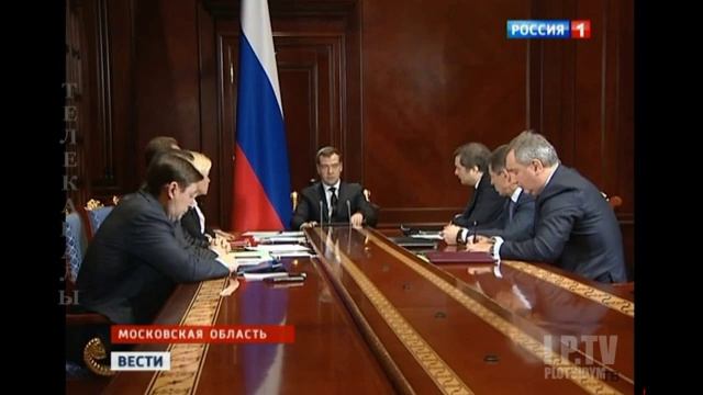 Дмитрий Медведев о футбольных хулиганах кинувших питарду в футболиста смотреть онлайн