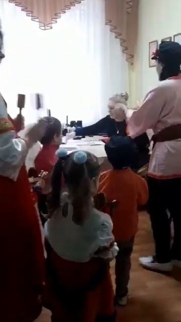 Педагоги Малькова О.В., Корнеева К.Н., Солодилова Т.М. провели развлечение «Рождественские колядки» смотреть онлайн