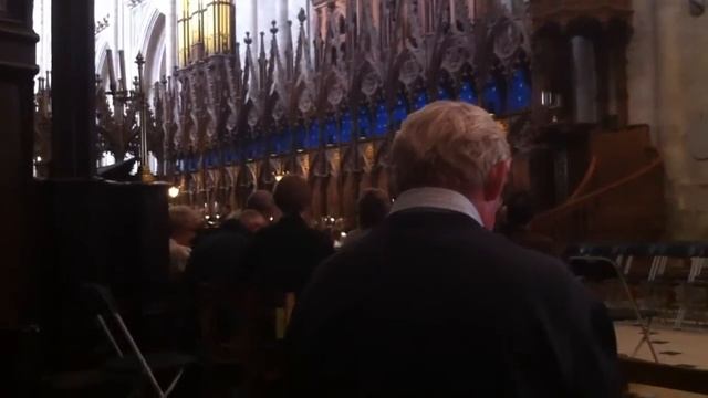 Choir in Winchester Cathedral смотреть онлайн