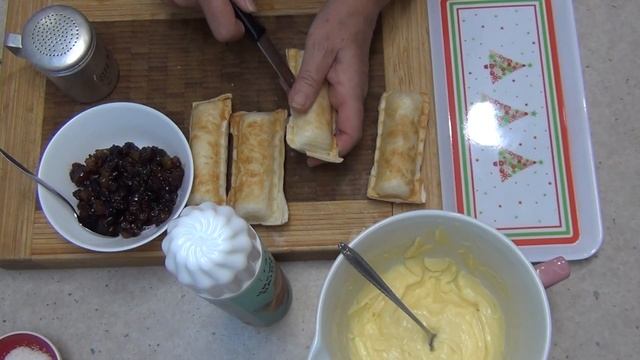 Plum Pudding Rolls Kmart Sausage Roll Maker Holiday Cheekyricho Cooking Youtube Video Recipe ep1,43 смотреть онлайн