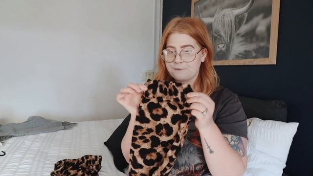 I SPENT $300 ON BOOHOO // midsize try on clothing haul 2020 смотреть онлайн