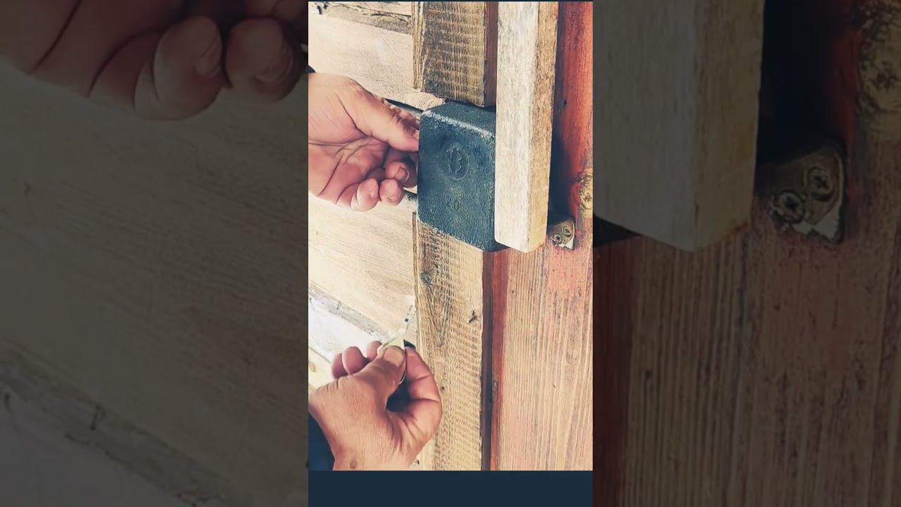 Полный обзор дома уже на канале! #дачавподмосковье #дача#заброшеннаядача #винтаж #ремонт #дом #ретро смотреть онлайн